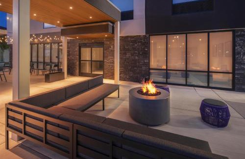 Carson City Hotel | Home2 Suites By Hilton Carson City