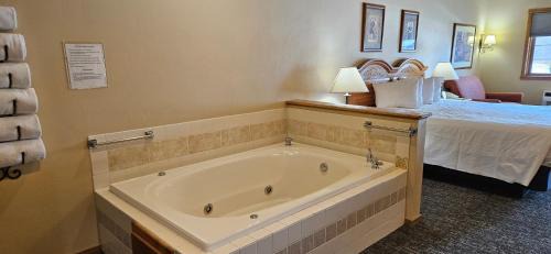 Fish Creek Hotel | Homestead Suites - Fish Creek
