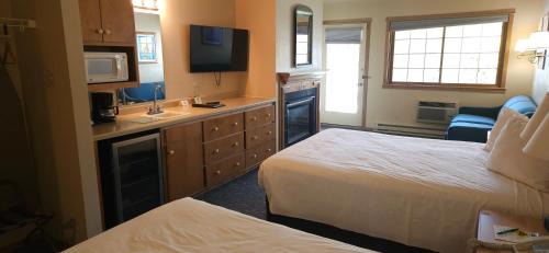 Fish Creek Hotel | Homestead Suites - Fish Creek