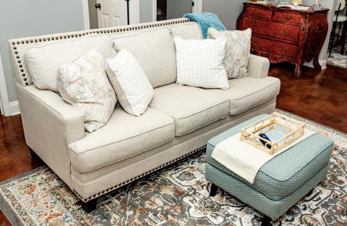 Broussard Apartment | Hometown Hideaway King Ste 6 mi to Sports Complex