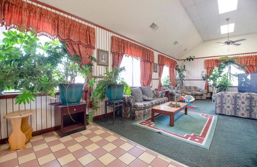 Elkhart Hotel | Hotel O Daylight Inn Elkhart I-90, In