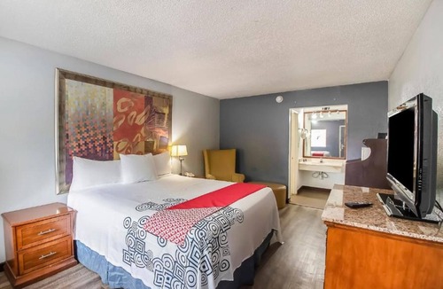 Elkhart Hotel | Hotel O Daylight Inn Elkhart I-90, In