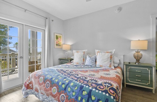 Pass Christian Hotel | Hotel Pass Christian King Suite 201