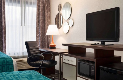 Appleton Hotel | Howard Johnson by Wyndham Appleton