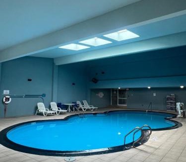 Mystic Hotel | Howard Johnson by Wyndham Mystic