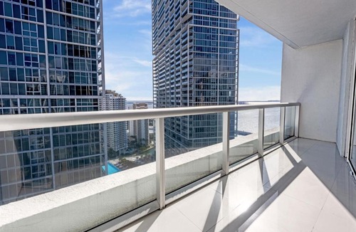Downtown Miami Apartment | ICON Brickell residences