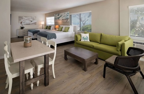 Islamorada Resort | Ideal Mix of Comfort & Value! Studio 2 Queen beds w/Pool & Free Parking