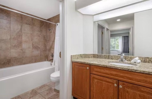 Mishawaka Hotel | Ideal Stay for Large Group in Two 2BR Suites l Pool, Golf Course Area & Games