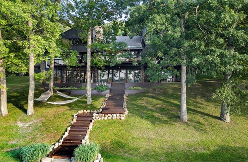 Howell Villa | Immaculate Howell Villa on Pardee Lake w/Grill!