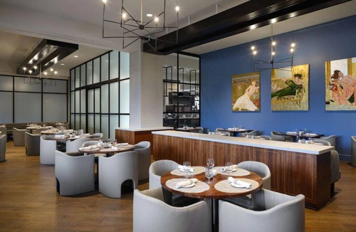 Flowood House | Impressive Cozy Room for Work and Pleasure