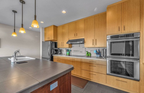 Pacific City House | Incredible Ocean/Esturary Views, Large Covered Deck, Community Pool and Hot Tub