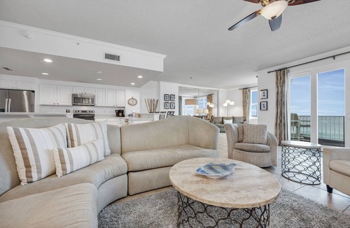 Crystal Beach Condo | Inn at Crystal Beach 510a * Gulf Front with Beach Chair Set. Onsite dining!
