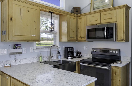 Emory Cabin | Intimate Chic Cabin Suitable for Four with Private Deck in Texas