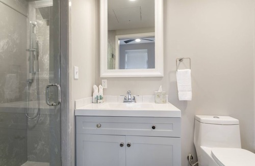 New Orleans Hotel | Inviting 2BR Suite Steps from Historic New Orleans