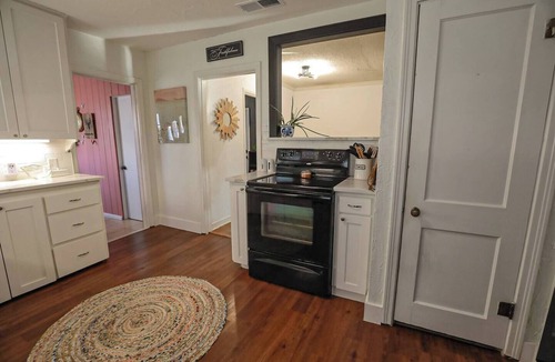 Stephenville House | Isla Be Back - Comfy Stay Near TSU