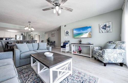 Fort Walton Beach Condo | Islander 4001 * Beach Chair Set Included ~ Gulf Front!