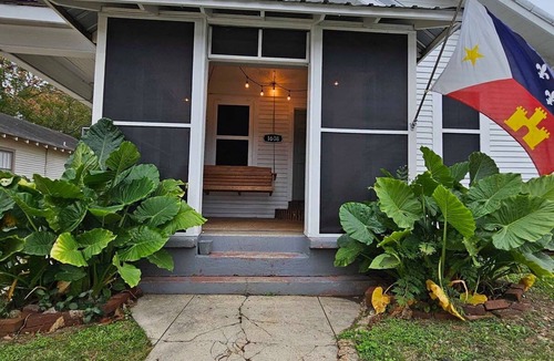 Freetown - Port Rico House | Jefferson Home Room 4