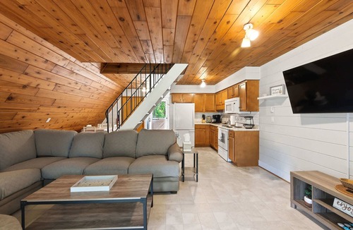 Stevensville Ski Chalet | Juniper Presents: Chalet #96 Pondside Chalet & Resort Perks