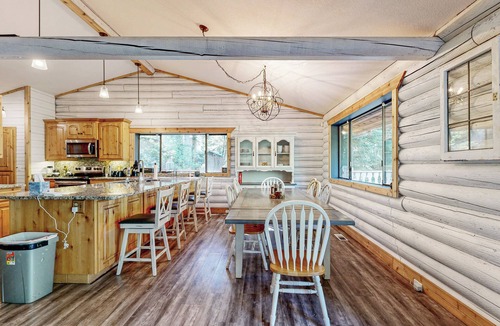 Kalama House | Kalama River View! Family-Friendly Nature Escape