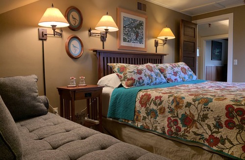 Eastsound Bed & Breakfast | Kangaroo House B&B on Orcas Island