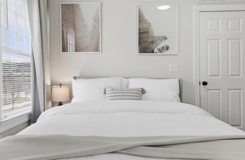 Midtown Apartment | Keifer Suite