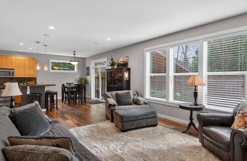 Keizer House | Keizer Retreat Firepit + Near Salem & Wineries