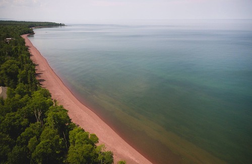 Allouez Resort | Keweenaw Castle Resort: The Cubby Suite on the Shore of Lake Superior