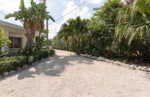 Coury House | Key Colony Single Family Home w/85' DOCK+Cabana Club Access!