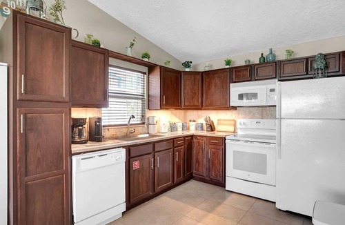 Tavernier House | Key Largo Home with Private Spa and Pool!