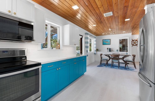 Pirates Cove House | Key Largo Waterfront Paradise - Pet Friendly
