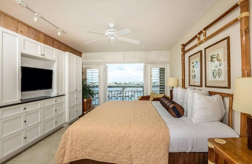 Historic Seaport Resort | Key West, Galleon Resort, Pool, Hot Tub