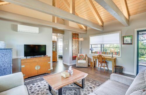 Thurston House | 'Kimiko' Getaway w/Fire Pit – 15 Mi to Eugene