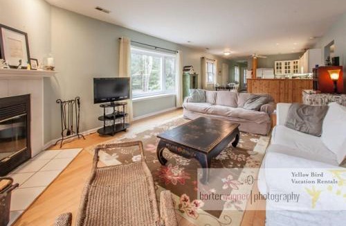 Harbert House | La Colita