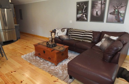South Haven House | La Maison Malabar - Gorgeous Luxury Cabin in a Great Location!