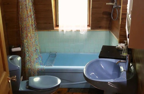 Mauricie Cabin | La Rotonde - Self-sufficient circular log cabin