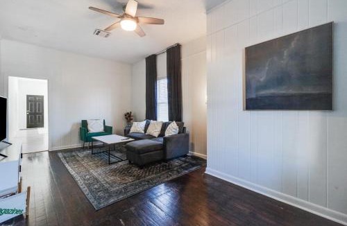 Freetown - Port Rico House | Lafayette Getaway-A cozy private bedroom close to downtown with shared spaces