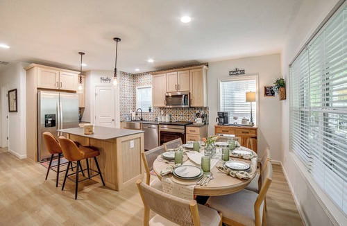 Canadian Lakes House | Lake Access, Pools & More: 1 Mi to The Highlands