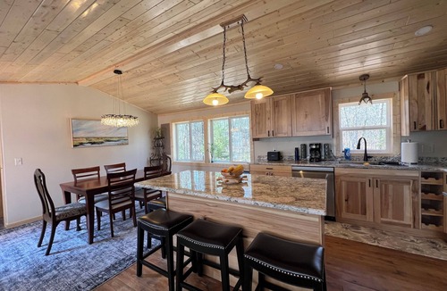 Backus Cabin | Lake Front Cabin with Private Dock