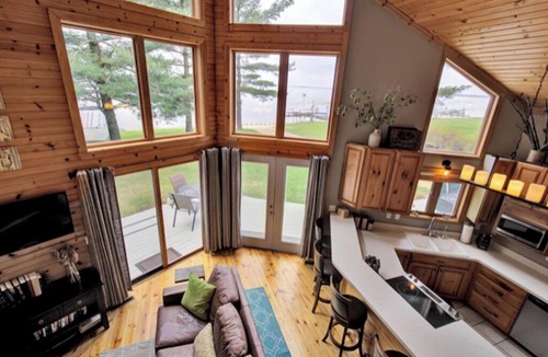 Arkdale Cottage | Lake front cottage less than 20 min from golf simulator/pool/bar/grill