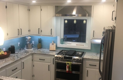 Fremont Cottage | Lake George 2BR Hickory Hideaway