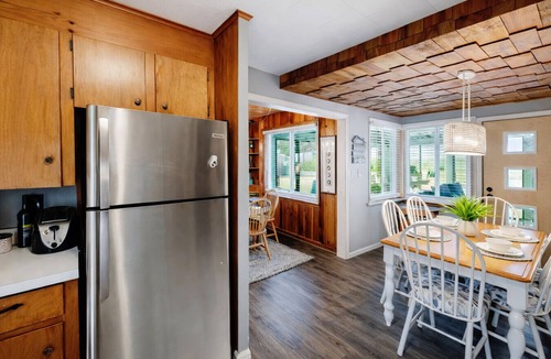 Oscoda House | Lake Huron Getaway w/Sun Porch & Beach Fun!