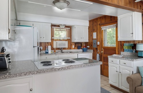 Manistee Cottage | Lake Michigan Beachfront and Spectacular Sunset Views!