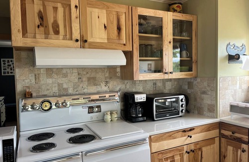 Lake Linden Cottage | Lake Superior Cottage on Sandy Beach, cl. houghton, calumet, LL Sunrise, beach