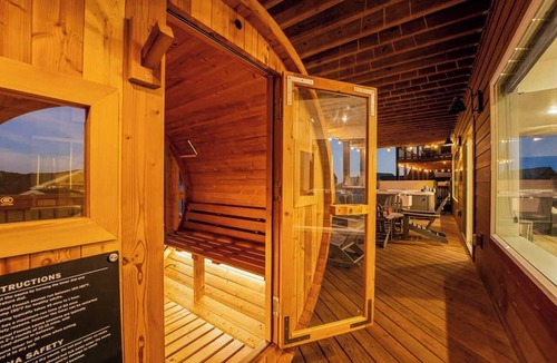 Indian Point House | Lake View|Pools·Hot Tub·Sauna|Game&Theater Rm·18