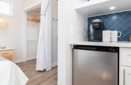 Sugarloaf Key Cottage | Lakefront Bungalow - Pet-Friendly - Sugarloaf Key - Great Amenities (22)