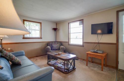 Dandridge House | Lakefront Cabin in Dandridge w/Fire Pit & Grill!