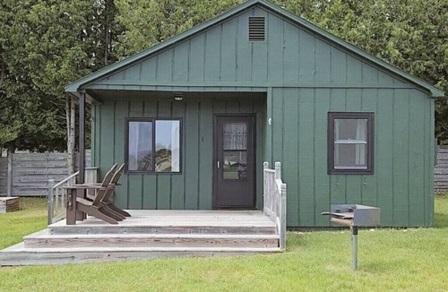 Hessel Cabin | Lakefront Cabin in Hessel (Cabin #1)