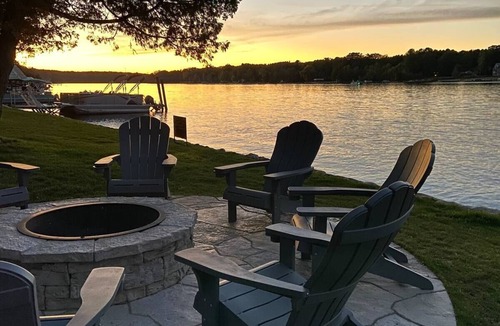 Alden Cabin | Lakefront Cabin - Northaire Resort Cabin 3