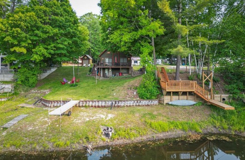 Alger House | Lakefront Cabin on Secord Lake | Sleeps 6