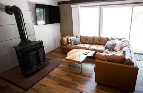 Bitely Cabin | Lakefront cottage for all things Pure Michigan!